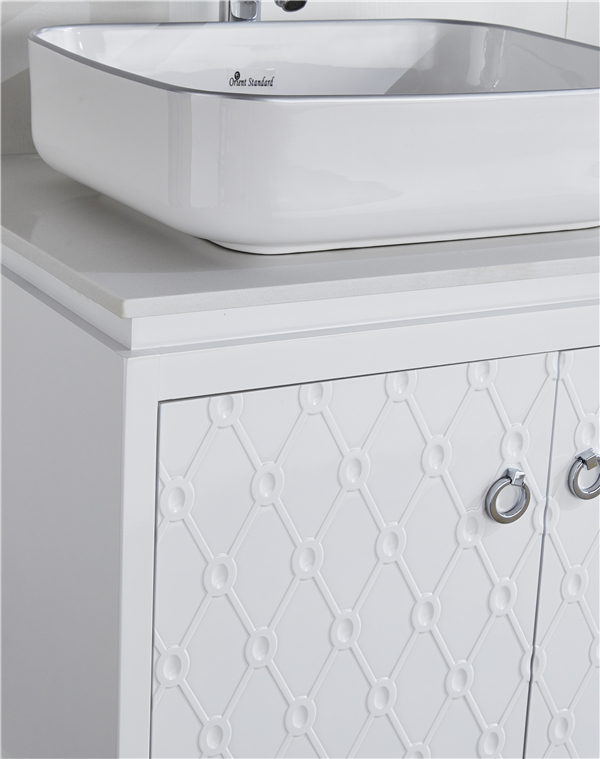 armários de banheiro espelhados GGP39